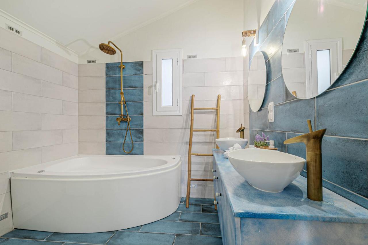 Villa Orizontas Corfu, Private Villa With Breathtaking Views Loutses Eksteriør bilde